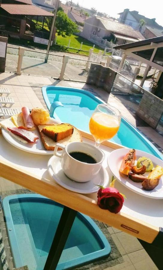 Pousada Dona Monica Balneario Gaivota エクステリア 写真